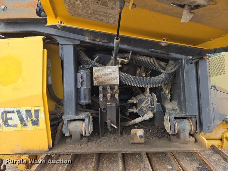 image for item EO0652 2007 New Holland D95 LGP dozer