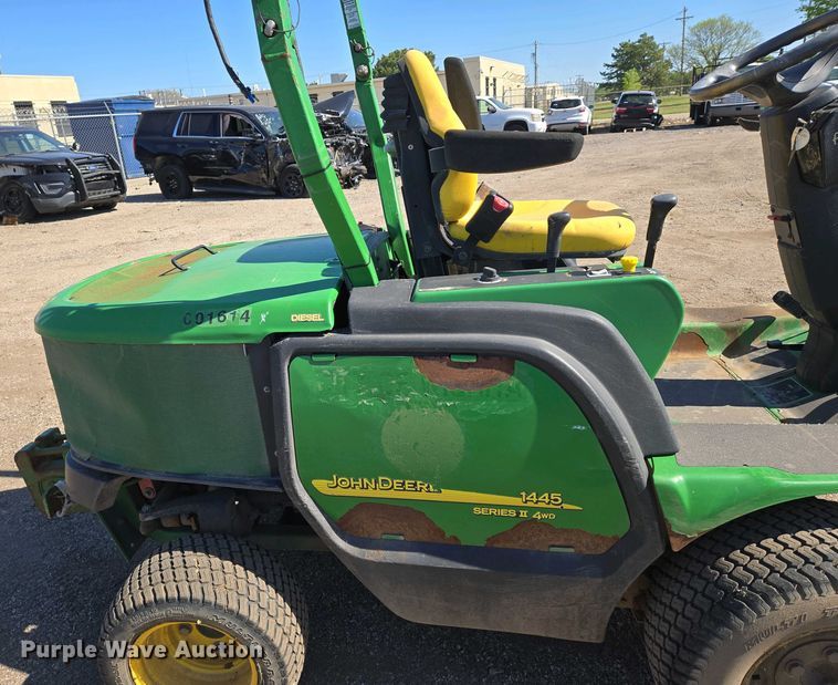 image for item EO0657 John Deere 1445 Series II lawn mower