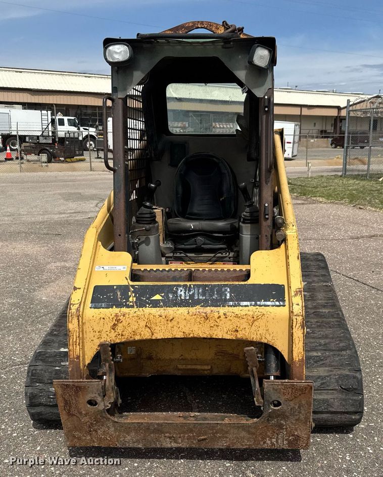 image for item EO0658 2002 Caterpillar 247 tracked skid steer loader