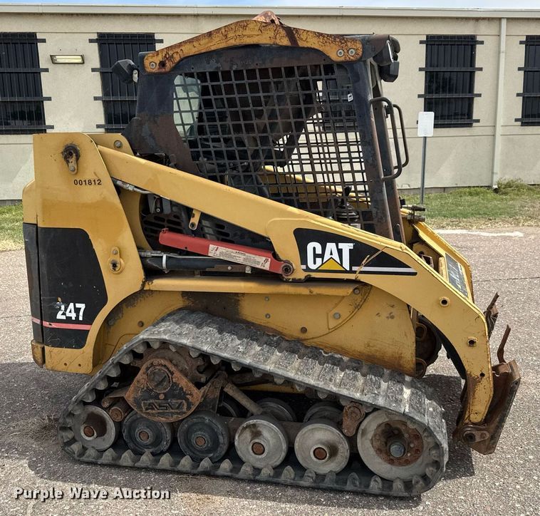 image for item EO0658 2002 Caterpillar 247 tracked skid steer loader