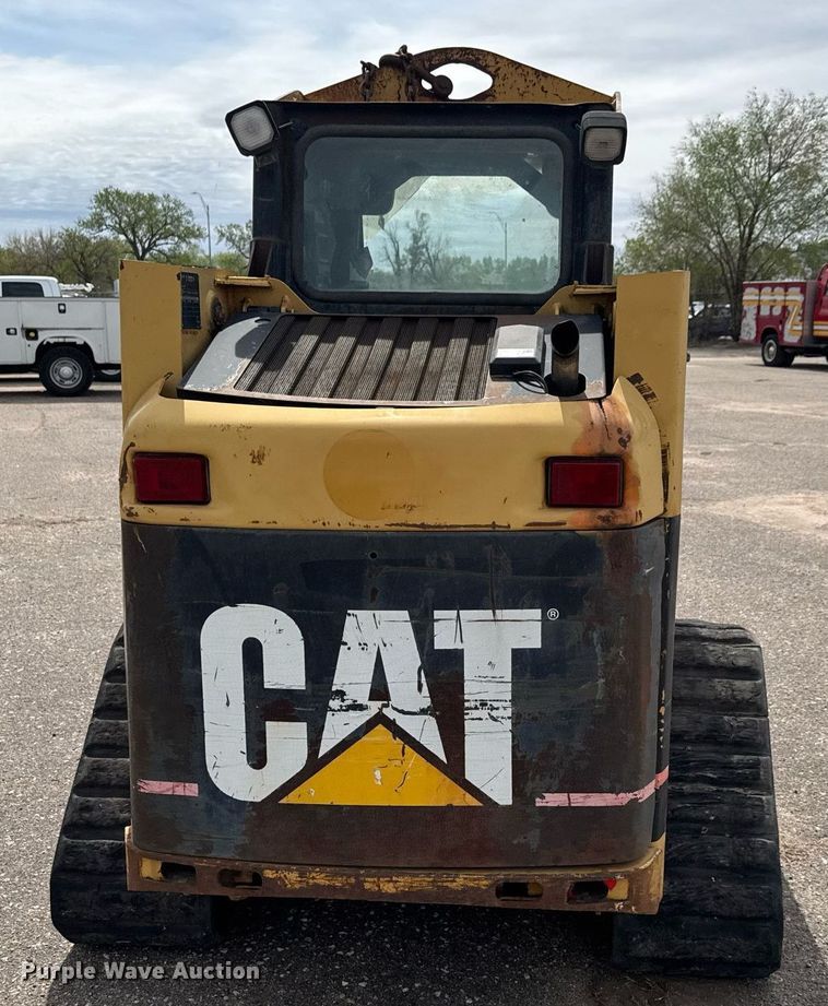image for item EO0658 2002 Caterpillar 247 tracked skid steer loader