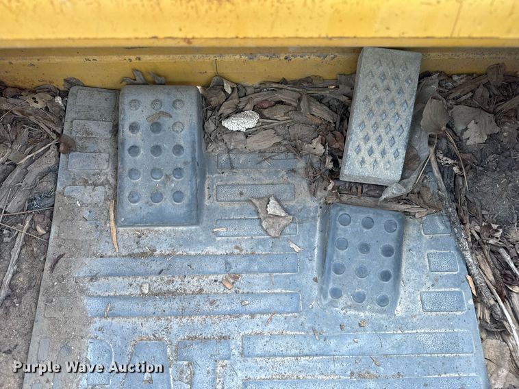 image for item EO0658 2002 Caterpillar 247 tracked skid steer loader