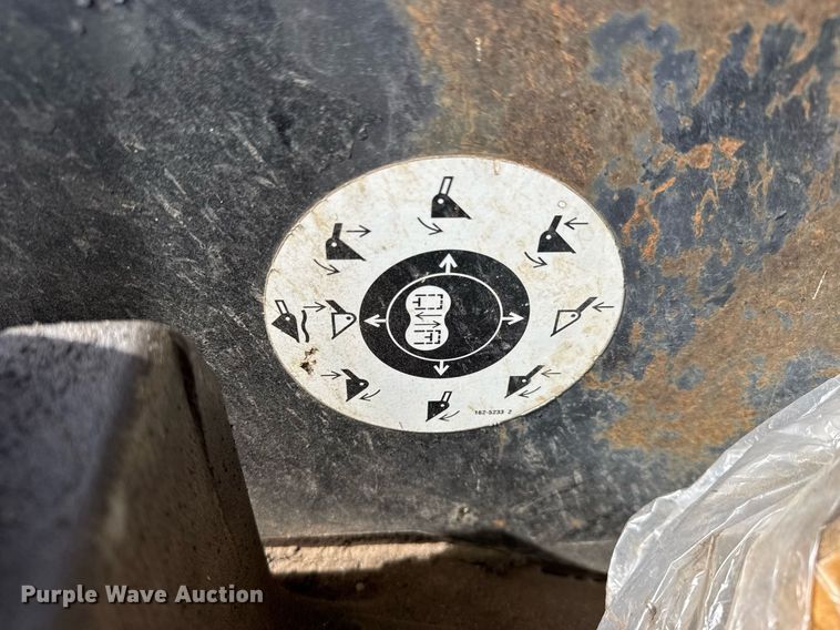 image for item EO0658 2002 Caterpillar 247 tracked skid steer loader