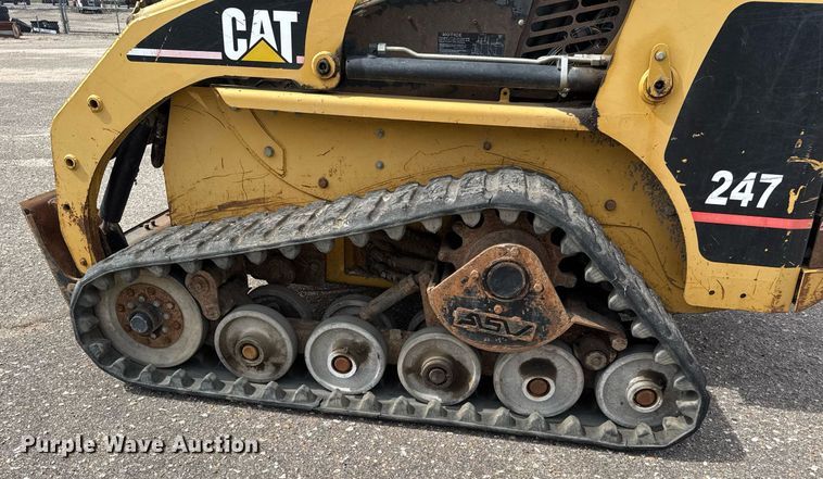 image for item EO0658 2002 Caterpillar 247 tracked skid steer loader