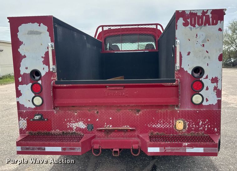 image for item EO0664 2009 Chevrolet C5500 Crew Cab utility / service truck