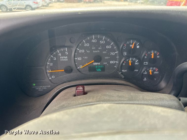 image for item EO0664 2009 Chevrolet C5500 Crew Cab utility / service truck