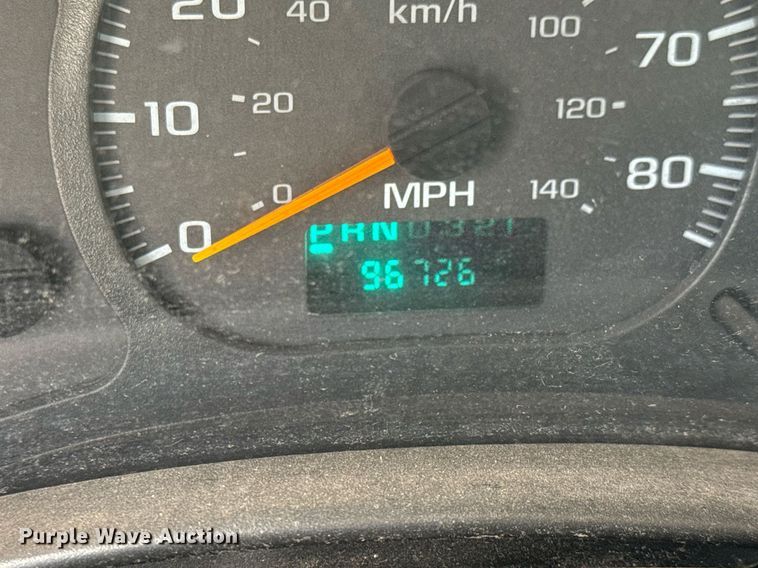 image for item EO0664 2009 Chevrolet C5500 Crew Cab utility / service truck