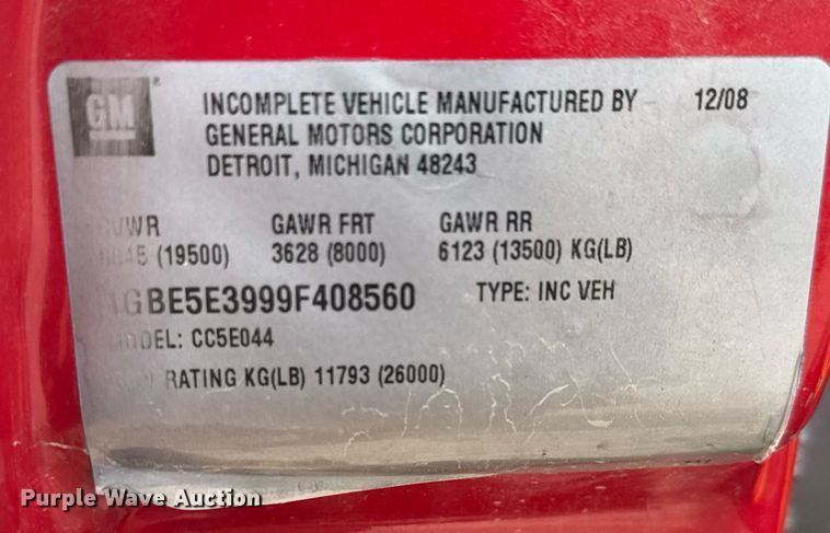 image for item EO0664 2009 Chevrolet C5500 Crew Cab utility / service truck