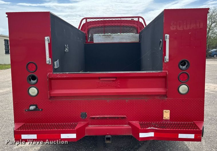 image for item EO0665 2009 Chevrolet C5500 Crew Cab utility / service truck