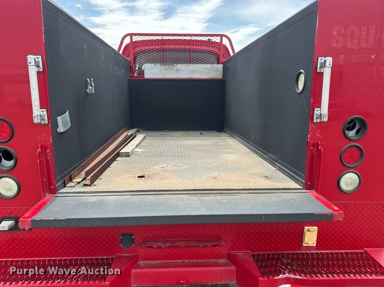 image for item EO0665 2009 Chevrolet C5500 Crew Cab utility / service truck