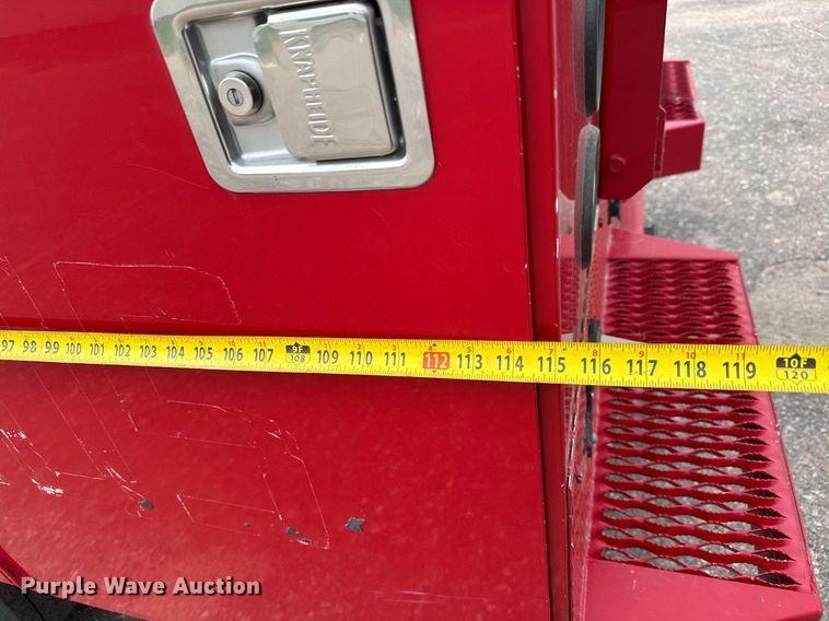 image for item EO0665 2009 Chevrolet C5500 Crew Cab utility / service truck