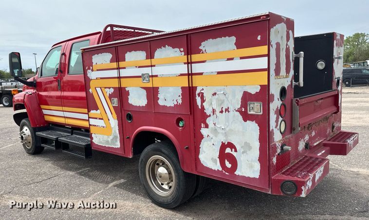 image for item EO0666 2009 Chevrolet C5500 Crew Cab utility / service truck