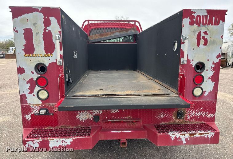 image for item EO0666 2009 Chevrolet C5500 Crew Cab utility / service truck