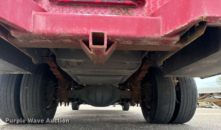 image for item EO0666 2009 Chevrolet C5500 Crew Cab utility / service truck