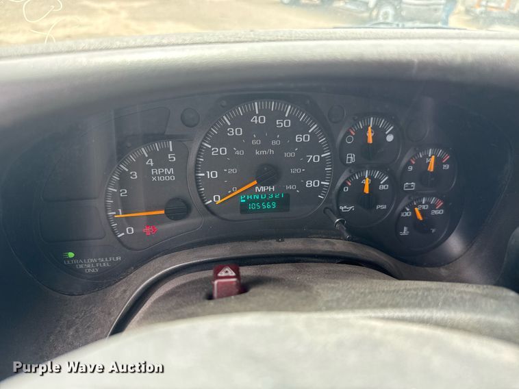 image for item EO0666 2009 Chevrolet C5500 Crew Cab utility / service truck