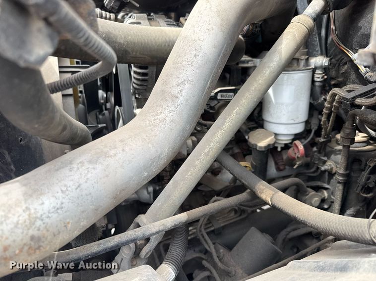 image for item EO0666 2009 Chevrolet C5500 Crew Cab utility / service truck