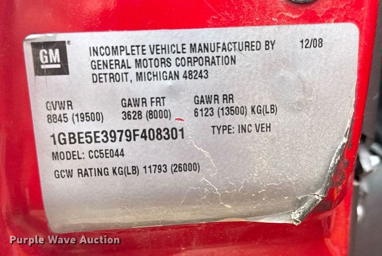 image for item EO0666 2009 Chevrolet C5500 Crew Cab utility / service truck