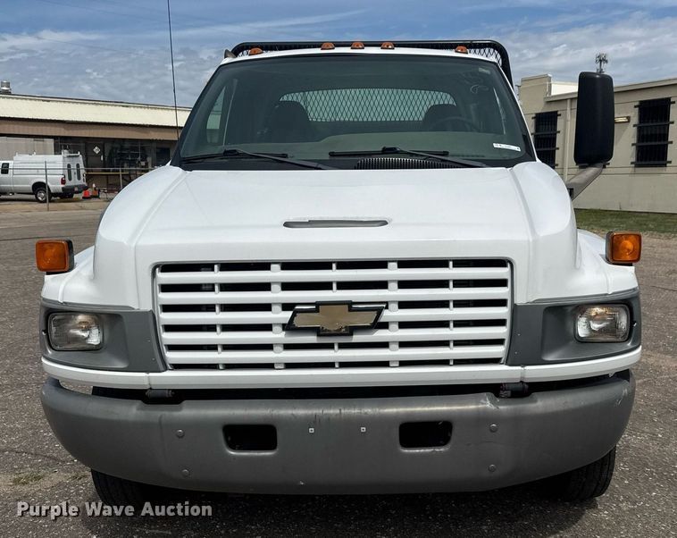 image for item EO0667 2005 Chevrolet  C4500 flatbed truck