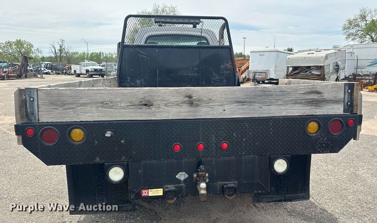 image for item EO0667 2005 Chevrolet  C4500 flatbed truck