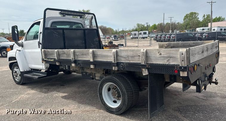 image for item EO0667 2005 Chevrolet  C4500 flatbed truck