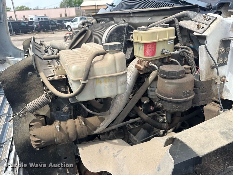 image for item EO0667 2005 Chevrolet  C4500 flatbed truck