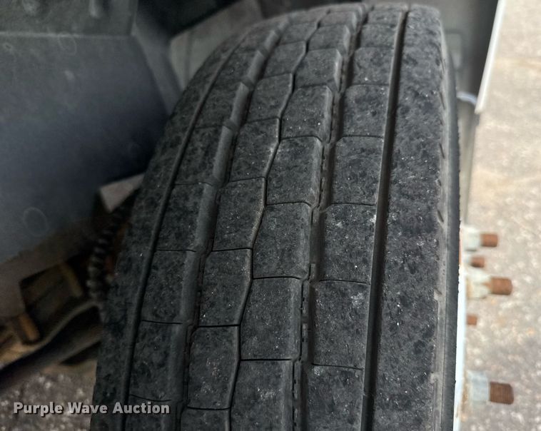 image for item EO0667 2005 Chevrolet  C4500 flatbed truck