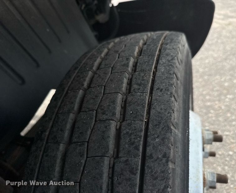 image for item EO0667 2005 Chevrolet  C4500 flatbed truck