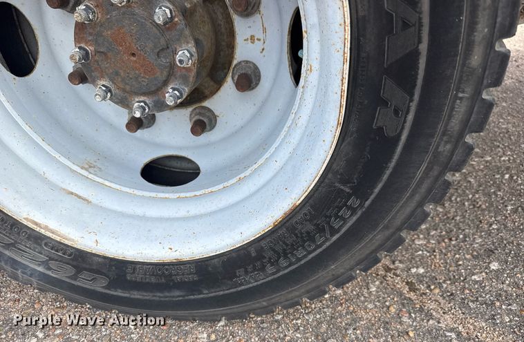 image for item EO0667 2005 Chevrolet  C4500 flatbed truck