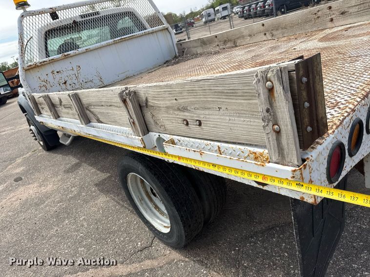 image for item EO0668 2008 Ford F450 Super Duty flatbed truck