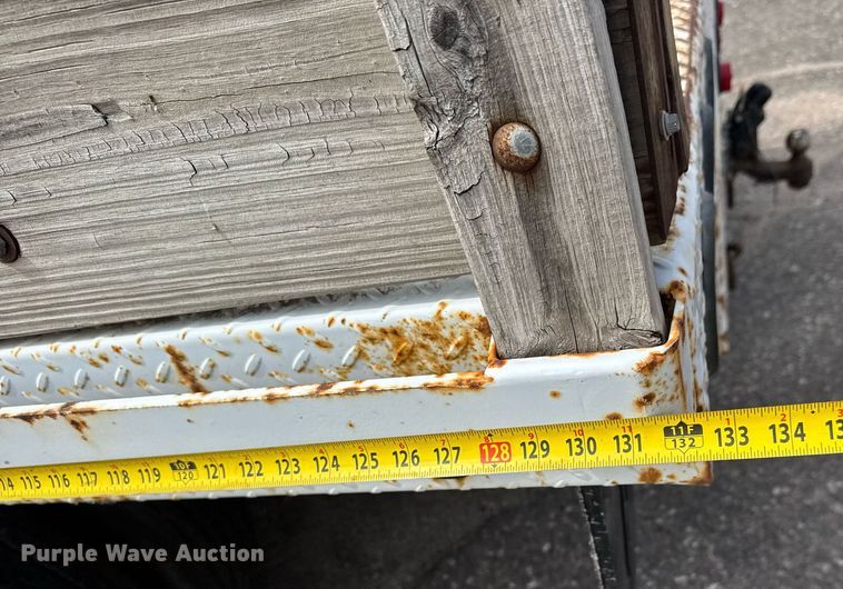 image for item EO0668 2008 Ford F450 Super Duty flatbed truck