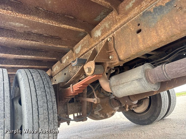 image for item EO0668 2008 Ford F450 Super Duty flatbed truck