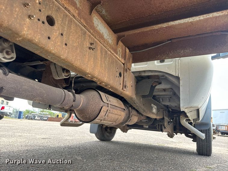 image for item EO0668 2008 Ford F450 Super Duty flatbed truck