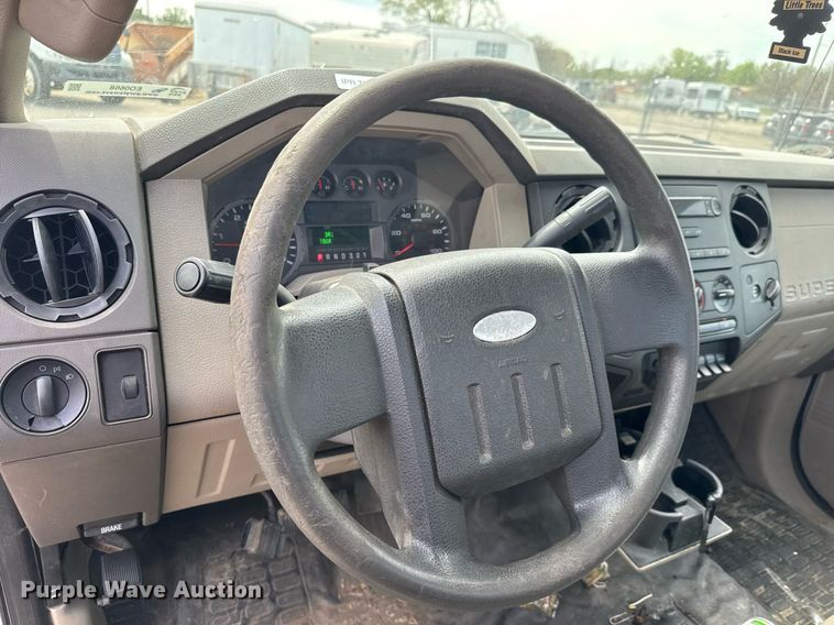 image for item EO0668 2008 Ford F450 Super Duty flatbed truck