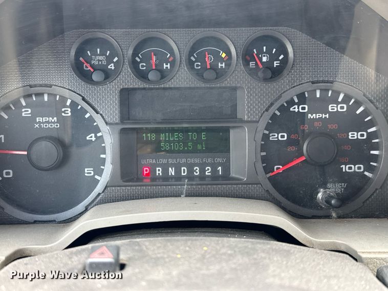 image for item EO0668 2008 Ford F450 Super Duty flatbed truck