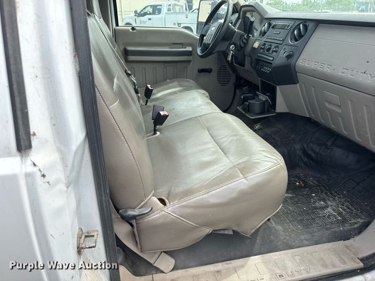 image for item EO0668 2008 Ford F450 Super Duty flatbed truck