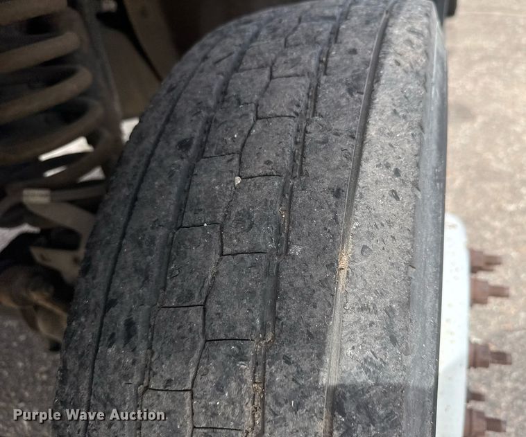 image for item EO0668 2008 Ford F450 Super Duty flatbed truck