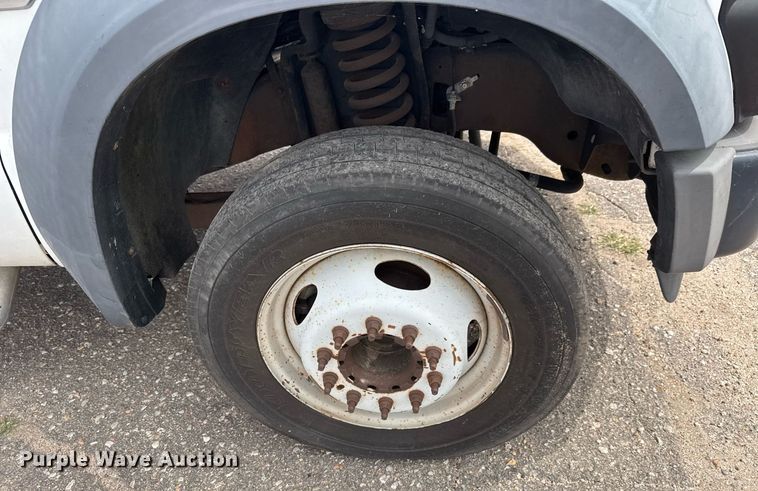 image for item EO0668 2008 Ford F450 Super Duty flatbed truck