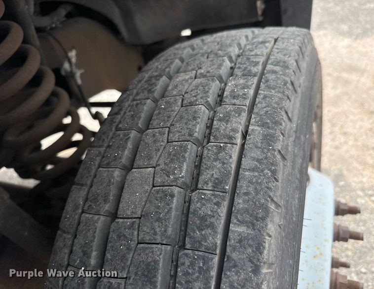 image for item EO0668 2008 Ford F450 Super Duty flatbed truck