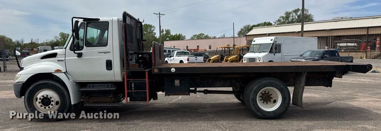 image for item EO0671 2009 International DuraStar 4300 dump flatbed truck