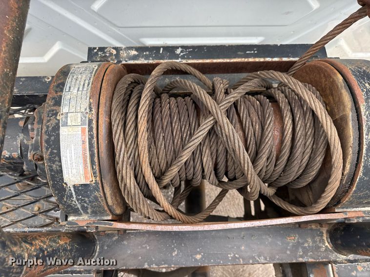 image for item EO0671 2009 International DuraStar 4300 dump flatbed truck