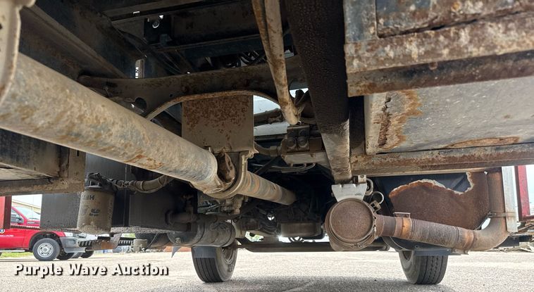 image for item EO0671 2009 International DuraStar 4300 dump flatbed truck