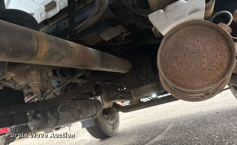 image for item EO0671 2009 International DuraStar 4300 dump flatbed truck