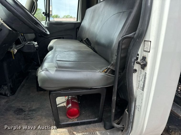 image for item EO0671 2009 International DuraStar 4300 dump flatbed truck