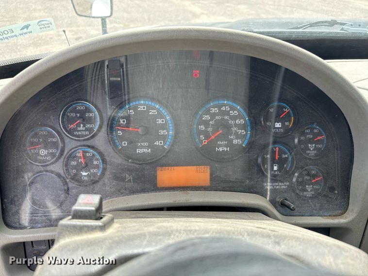 image for item EO0671 2009 International DuraStar 4300 dump flatbed truck