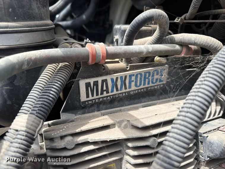 image for item EO0671 2009 International DuraStar 4300 dump flatbed truck