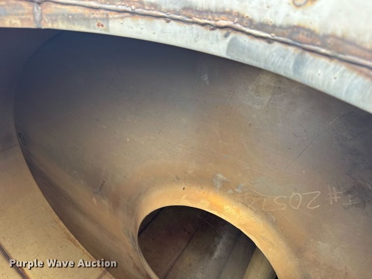 image for item EO0672 2014 Freightliner Business Class M2 tank truck