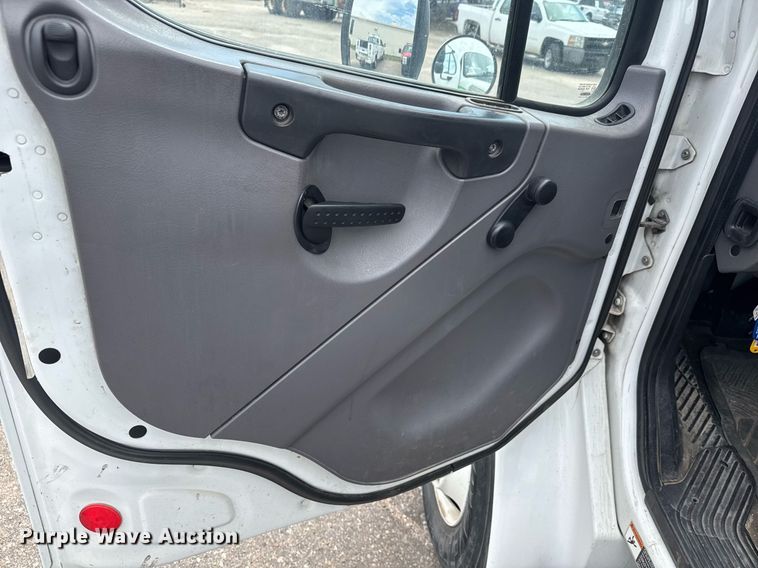 image for item EO0672 2014 Freightliner Business Class M2 tank truck