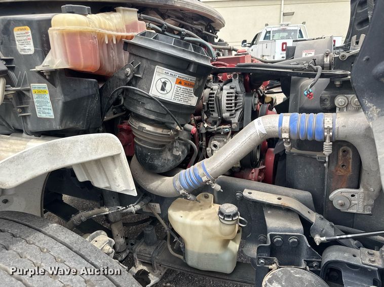 image for item EO0672 2014 Freightliner Business Class M2 tank truck