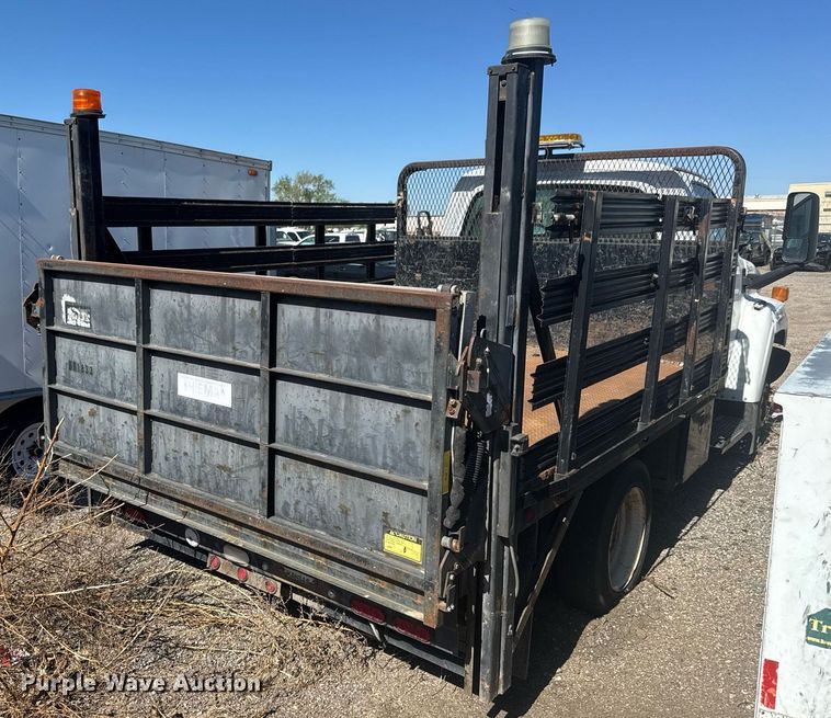 image for item EO0674 2008 Chevrolet C4500 flatbed truck