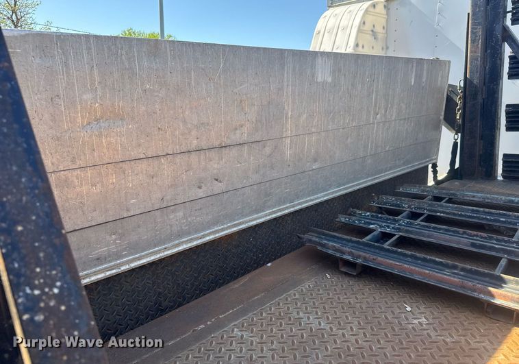 image for item EO0674 2008 Chevrolet C4500 flatbed truck